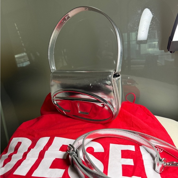 Diesel Metallic Silver Shoulder Bag - Picture 3 of 4